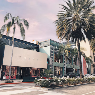 Giovana strolling through a stylish boutique in Palm Beach.